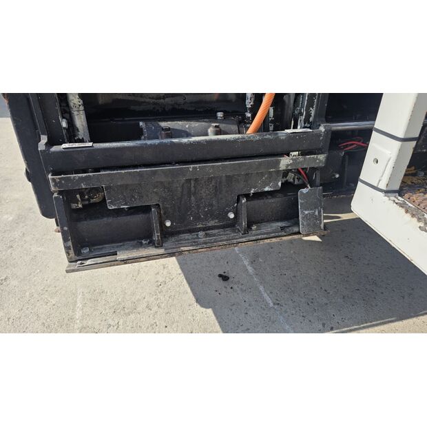 2016 Caterpillar AP255E-49124458