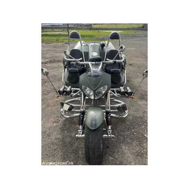 2009 BOOM TRIKE-49124501