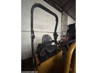 caterpillar-1488768-49124547