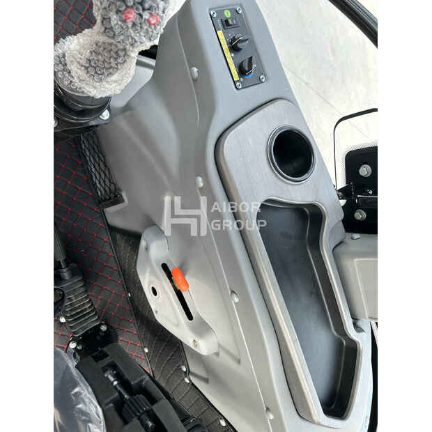 2026 جيه سي بي 3CX-49125669