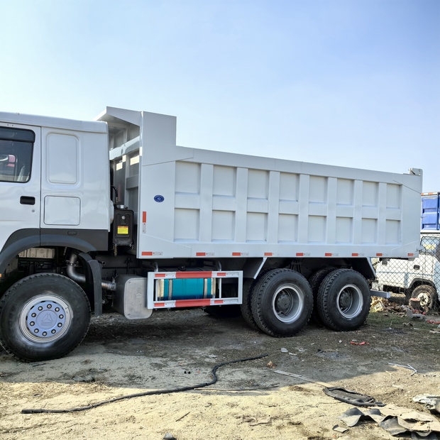2024 HOWO 371HP-49130391