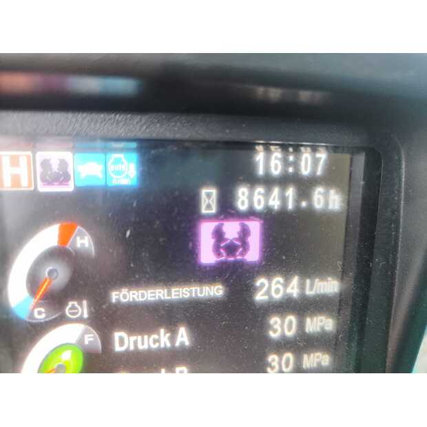 2015 KOBELCO SK210NLC-10-49134134