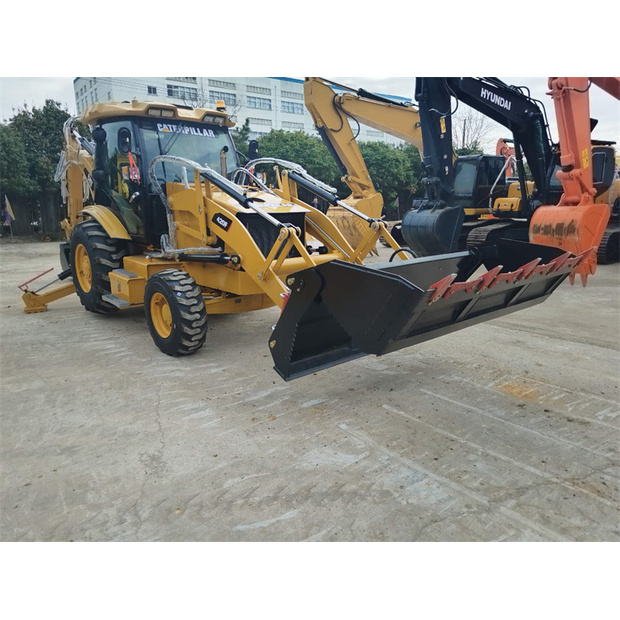 2024 كاتربيلر 420F-49135758