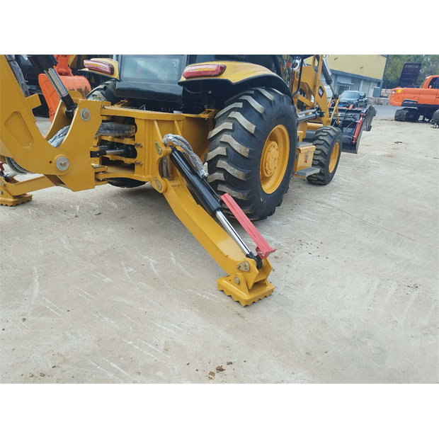 2024 كاتربيلر 420F-49135760