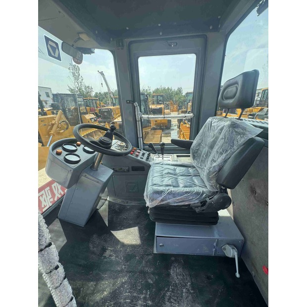 2023 اكس سي ام جي XS123J-49135789