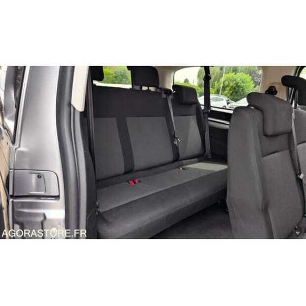 2021 أوبل ZAFIRA-49136189