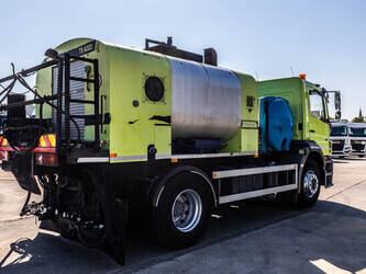 2011-mercedes-benz-axor-1829l-49137158