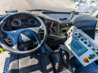 2011-mercedes-benz-axor-1829l-49137164