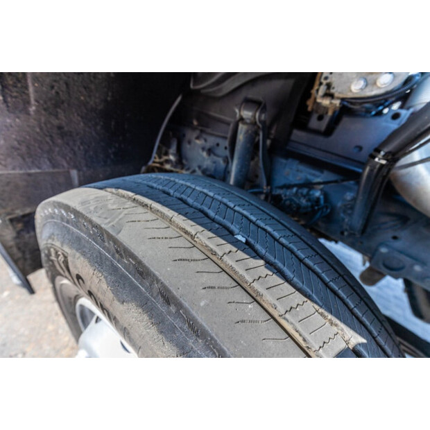 2011 Mercedes-Benz AXOR 1829L-49137171