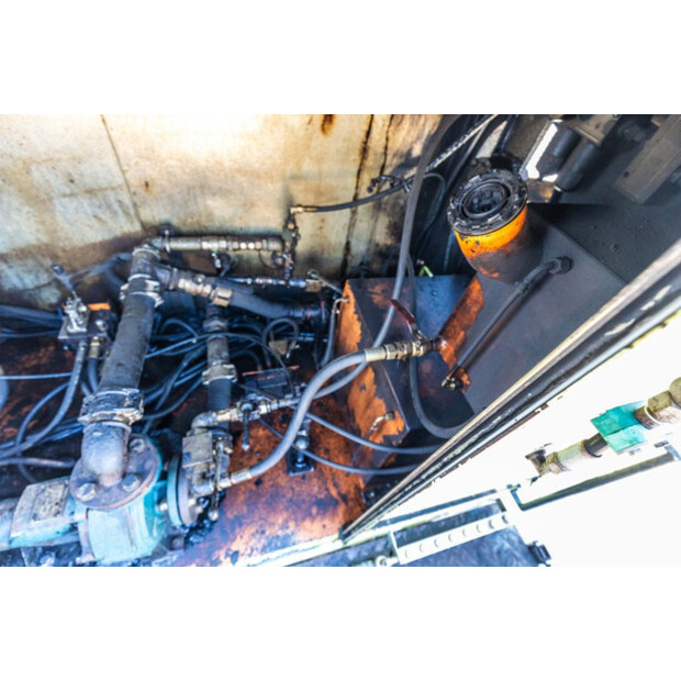 2011 Mercedes-Benz AXOR 1829L-49137172