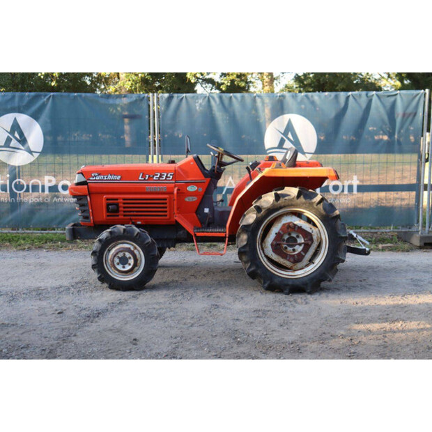 KUBOTA L1-235-49148594