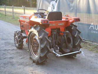 kubota-l1-235-1489268-49148596