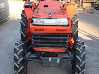 kubota-l1-235-1489268-49148600