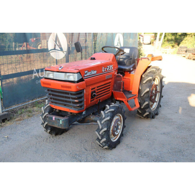 KUBOTA L1-235-49148601