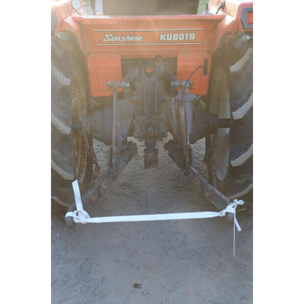 KUBOTA L1-235-49148609
