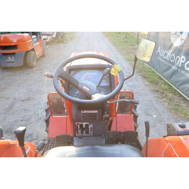 KUBOTA L1-235-49148612