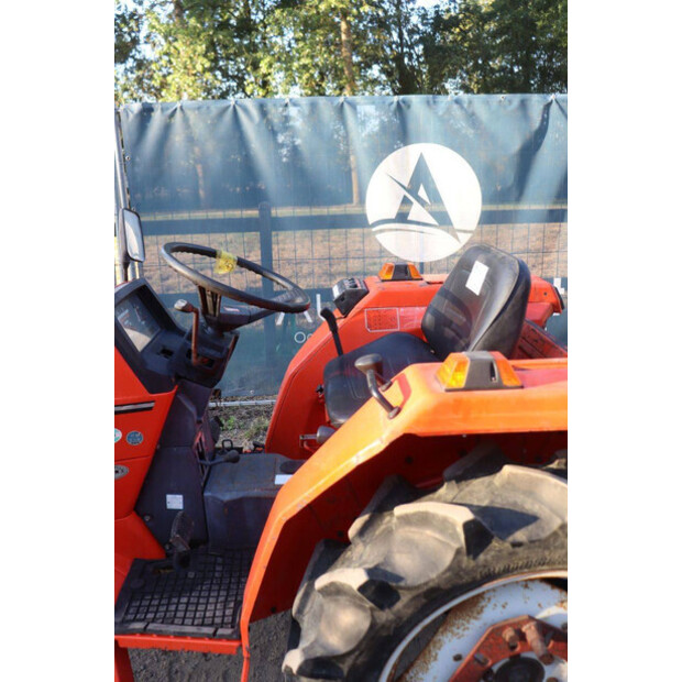 KUBOTA L1-235-49148613