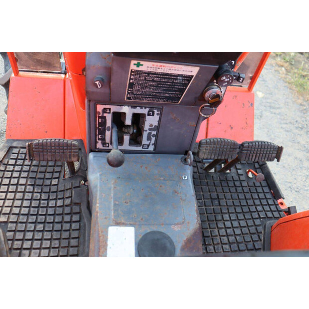 KUBOTA L1-235-49148617