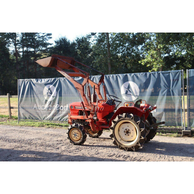 YANMAR YM1802D-49148767
