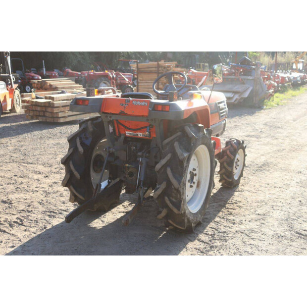 KUBOTA GT21-49148896