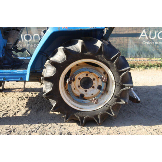 لسكي TA270F-49149002