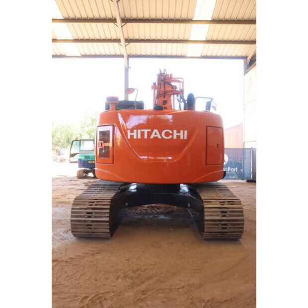 2015 هيتاشى ZAXIS 225USLC-5B-49149089