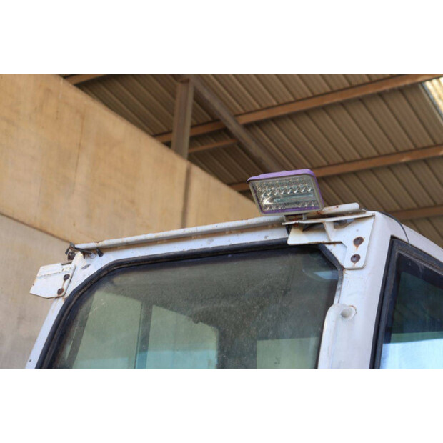 2013 اي اتش اي 60NS-49149473