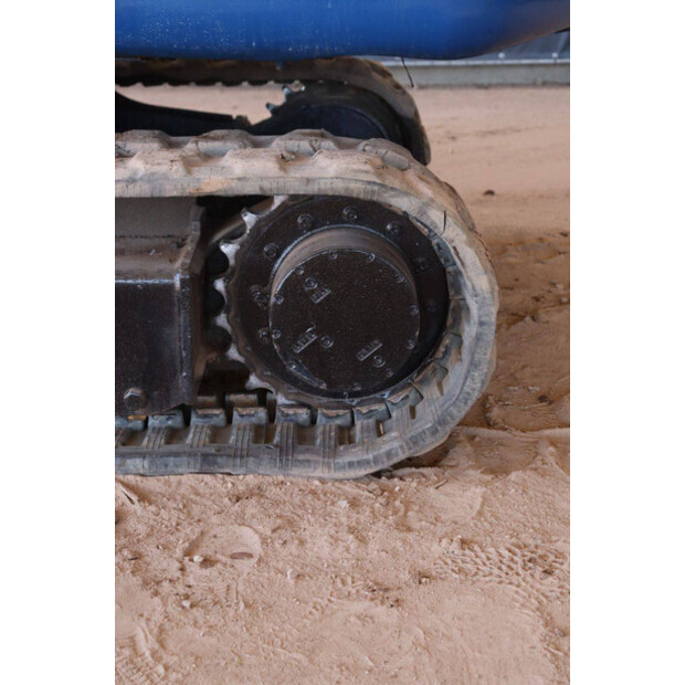 2013 اي اتش اي 60NS-49149475