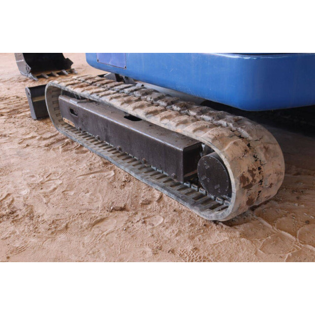 2013 اي اتش اي 60NS-49149476