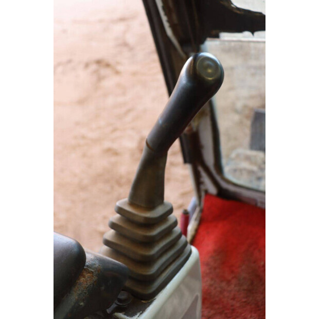 2013 اي اتش اي 60NS-49149492