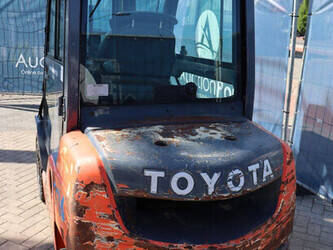 2014-toyota-02-8fdf25-1489300-49149717