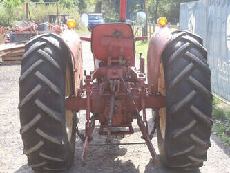 international-harvester-co-465-49149780