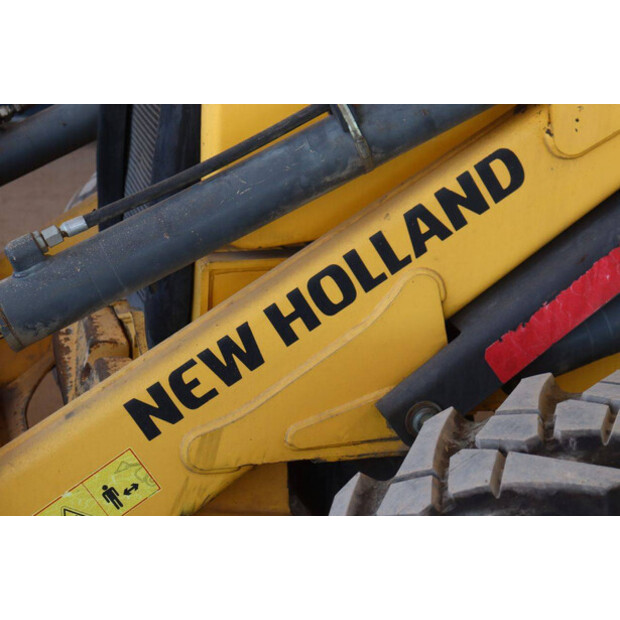 2017 New Holland B80B-49149886