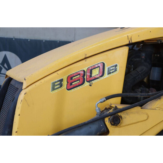 2017 New Holland B80B-49149887