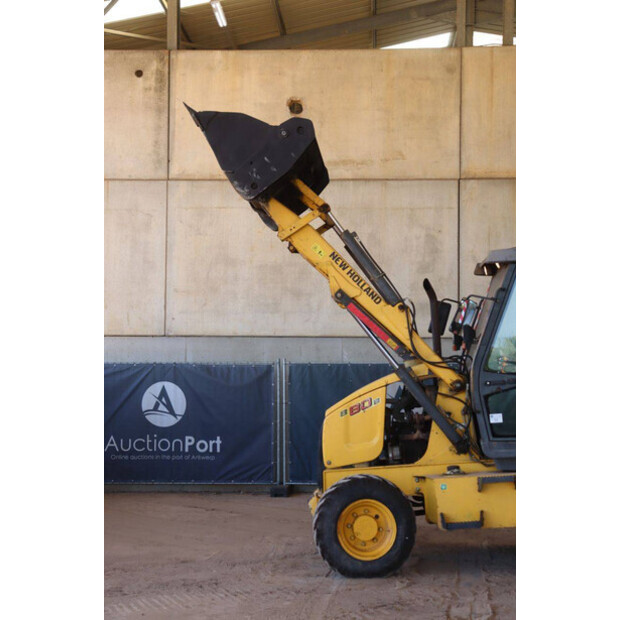 2017 New Holland B80B-49149920