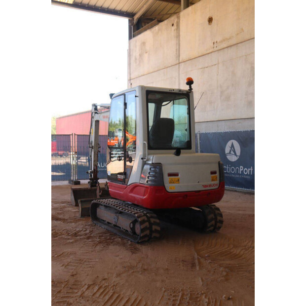 2019 TAKEUCHI TB235-49149994
