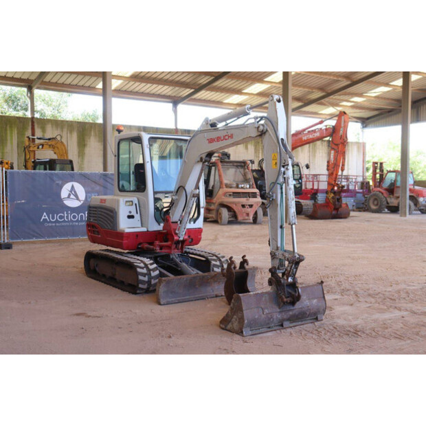 2019 TAKEUCHI TB235-49149997