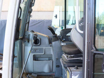 2019-takeuchi-tb235-49150021