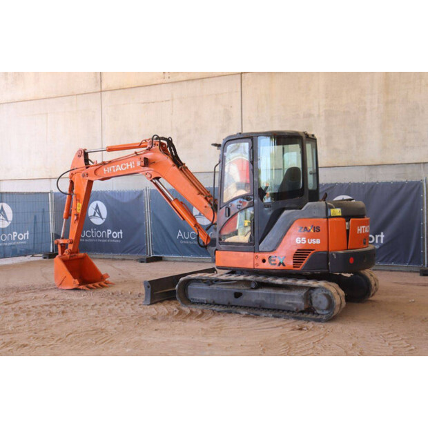2012 Hitachi ZX65USB-3F-49150097