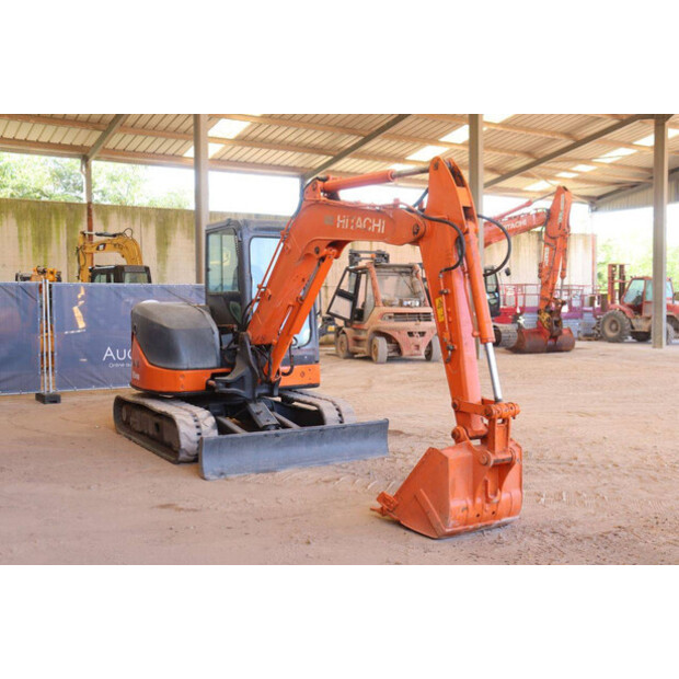 2012 Hitachi ZX65USB-3F-49150101