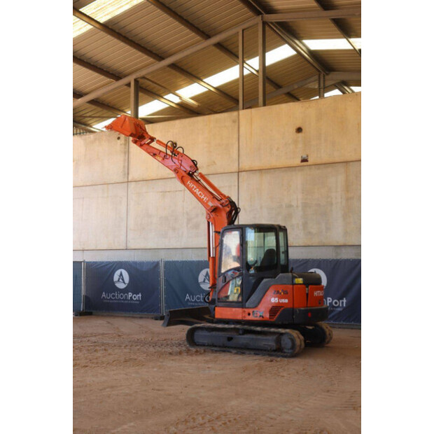 2012 Hitachi ZX65USB-3F-49150137