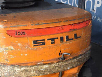 2000-still-r20-16-1489330-49150725