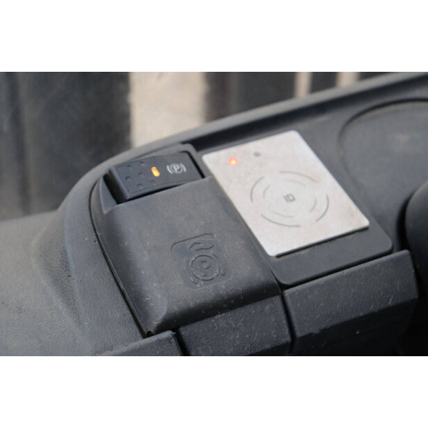 2019 Still RX20-16-49150768