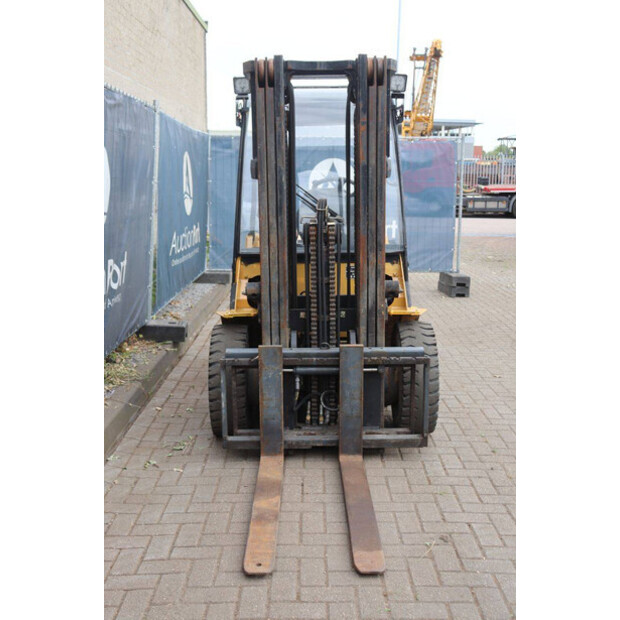 2005 Caterpillar DP30N-49150979