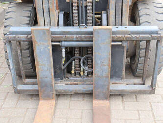 2005-caterpillar-dp30n-1489336-49150983
