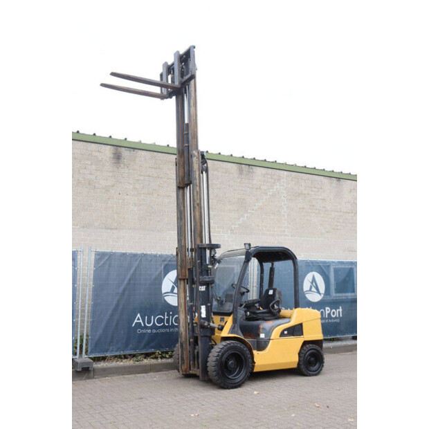 2005 Caterpillar DP30N-49151004