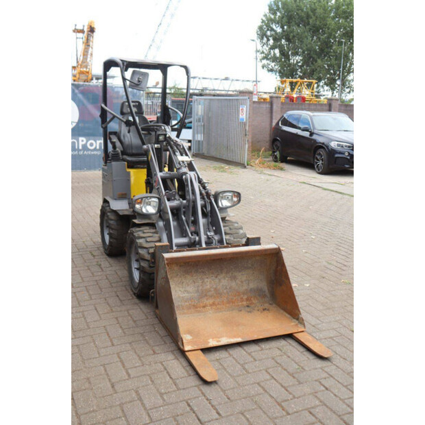 2015 GiANT D254SW-49151013