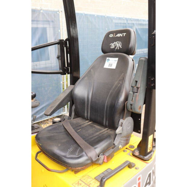 2015 GiANT D254SW-49151028