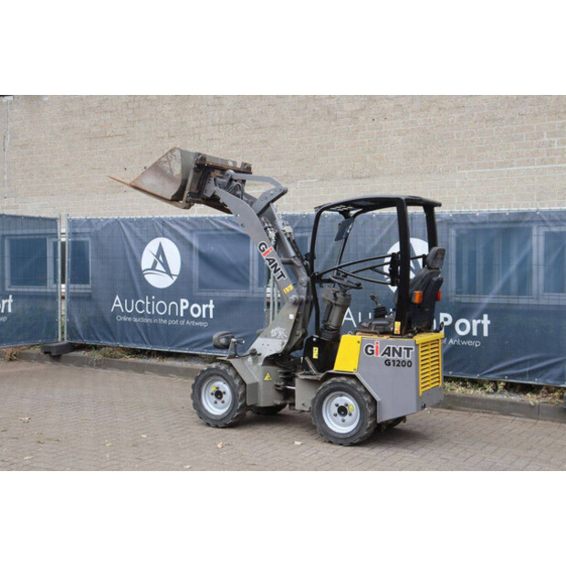 2015 GiANT D254SW-49151040