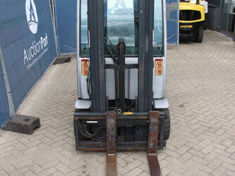 2009-still-rx70-18-1489338-49151048